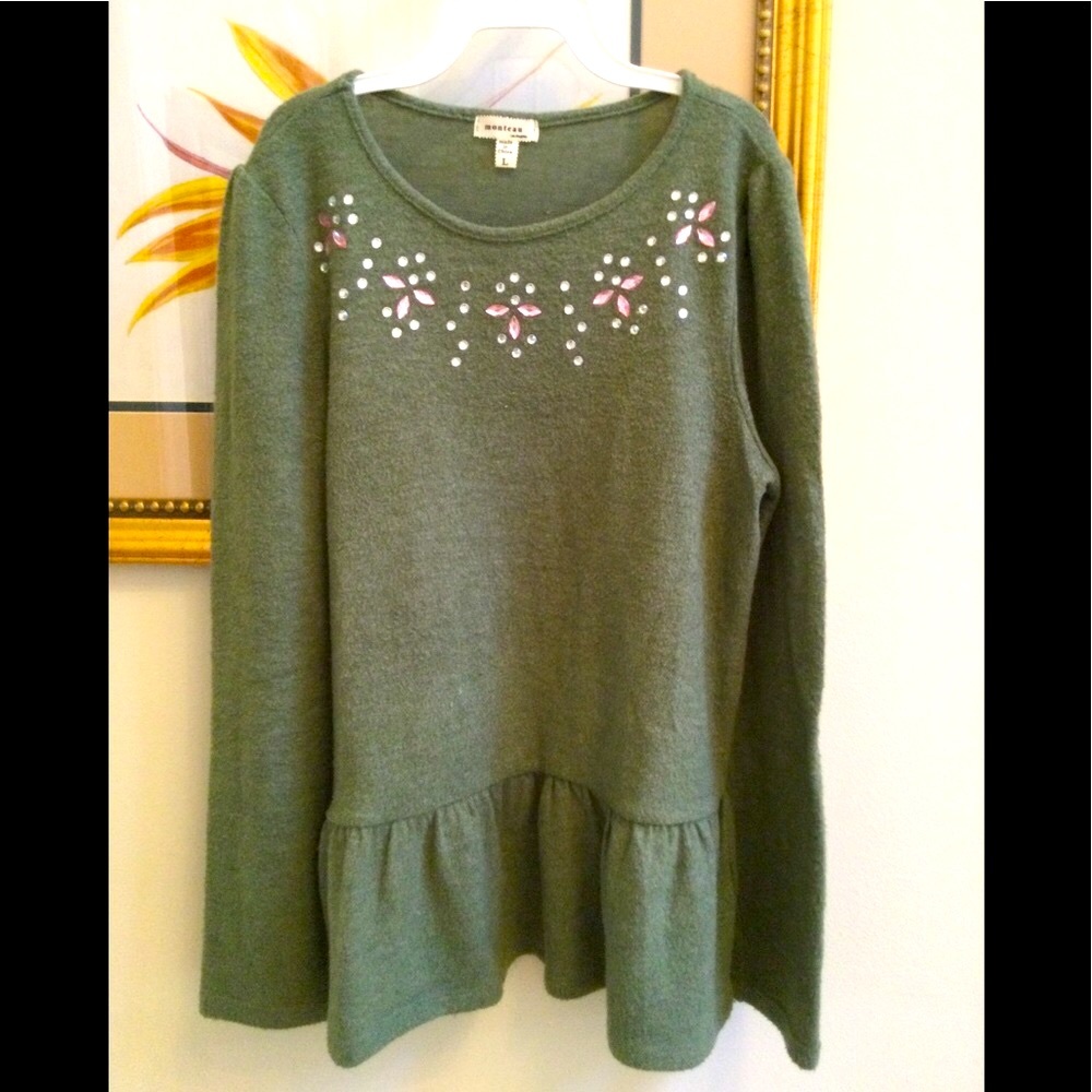 Girls top size large sweater